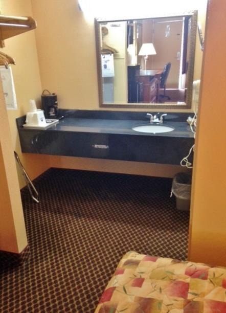 Americas Best Value Inn Forest Camera foto
